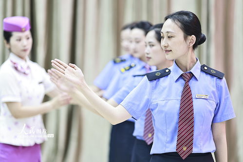 重慶客運(yùn)員開展服務(wù)禮儀培訓(xùn) 全力備戰(zhàn)國(guó)慶假期